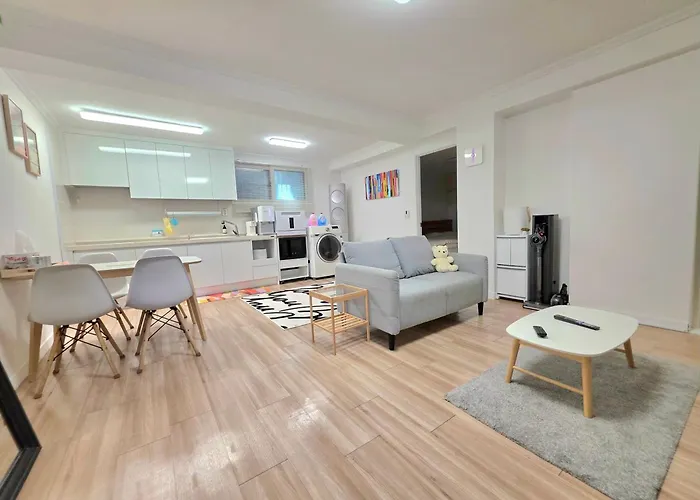 Shinpung 1st Floor 4 Minutes On Foot From Shinpung Station 5 Beds Free Parking Group And Business Trip Вилла Сеул