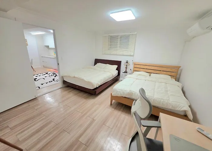 Shinpung 1st Floor 4 Minutes On Foot From Shinpung Station 5 Beds Free Parking Group And Business Trip Вилла