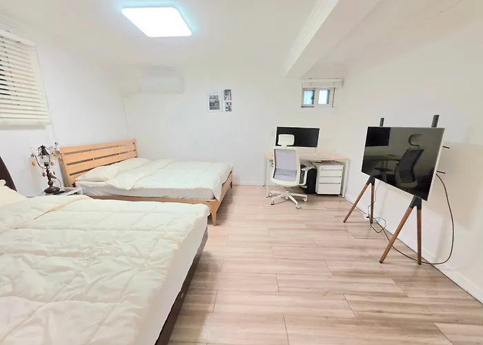 Shinpung 1st Floor 4 Minutes On Foot From Shinpung Station 5 Beds Free Parking Group And Business Trip *
